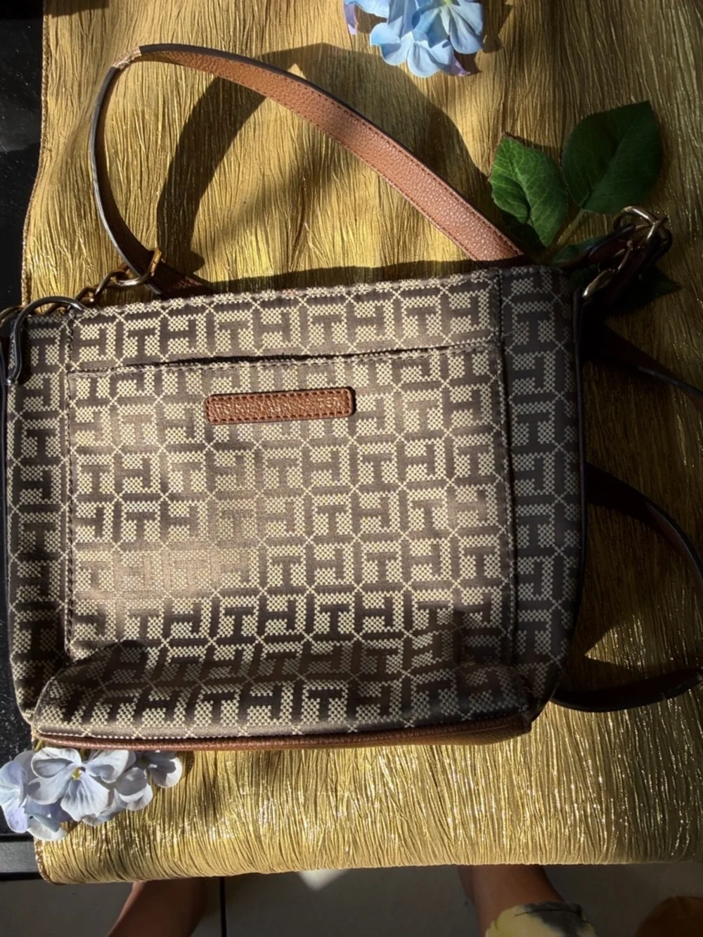 Tommy Hilfiger Crossbody Monogram Bag Top Zip Small Preppy Concert Travel